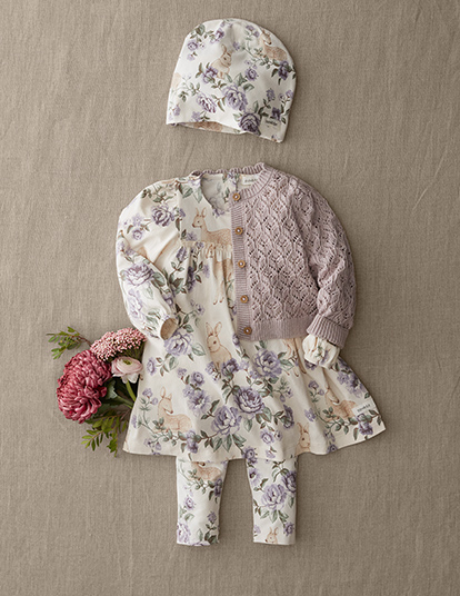 blommiga barnkläder bebiskläder newbie blommigt kläder