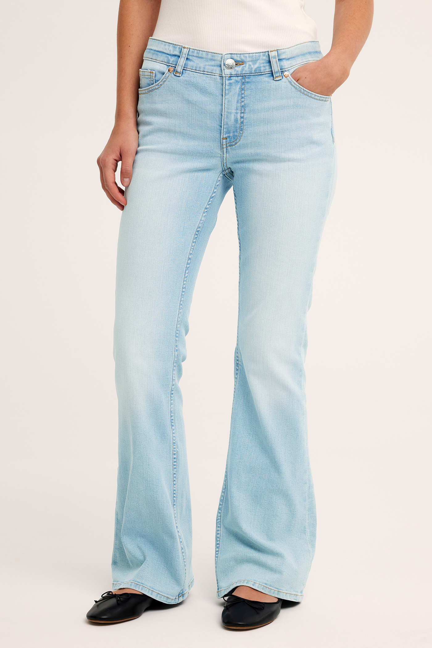 Dżinsy Flare Low Waist | Jasny dżins | Kobieta | Kappahl