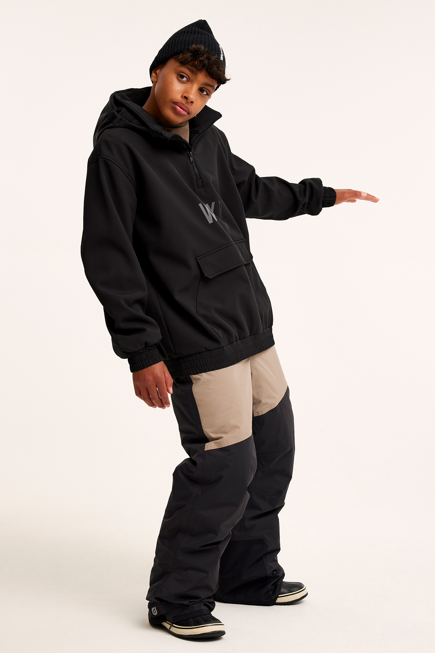 スカジャン The Who 黒 523ae637a0964f2f996b1facbf25ef